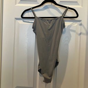 Bloch Camisole Leotard. Light grey. Size S. 90% nylon / 10% spandex.